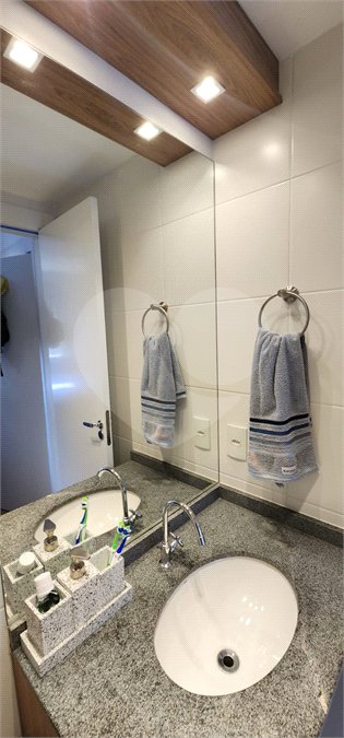 Apartamento à venda ou para alugar com 1 suíte em República, São Paulo, SP