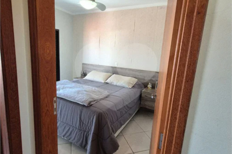 Sobrado à venda com 3 quartos em Vila Industrial, Piracicaba, SP