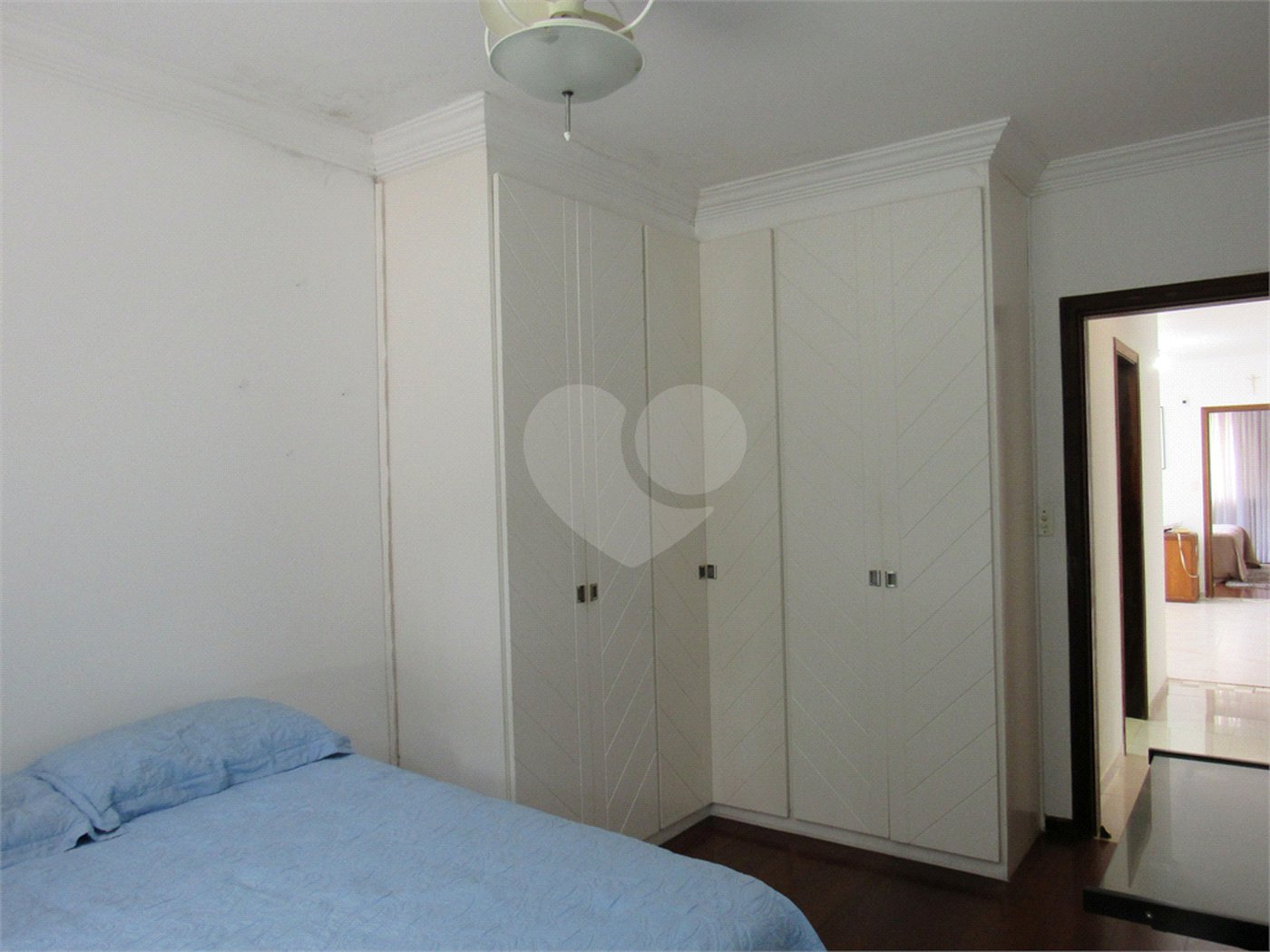 Sobrado à venda com 4 quartos, sendo 2 suítes, em Tremembé, São Paulo, SP