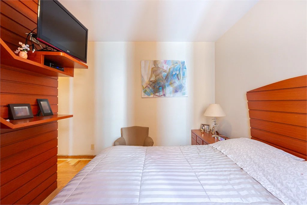 Apartamento à venda com 3 suítes em Alto da Lapa, São Paulo, SP