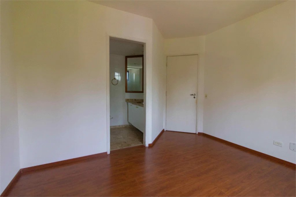 Apartamento à venda com 3 quartos, sendo 1 suíte, em Jardim Ampliação, São Paulo, SP