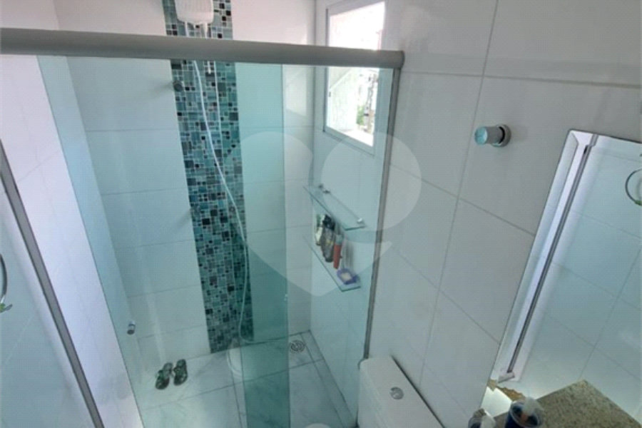 Sobrado à venda com 3 quartos, sendo 1 suíte,  em Vila Gustavo, São Paulo, SP