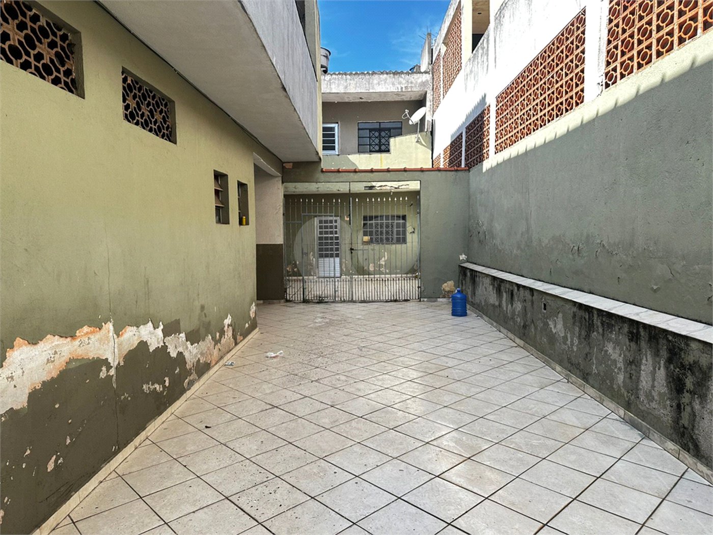 Casa à venda com 4 quartos em Jardim Casa Branca, Suzano, SP