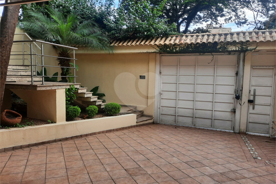 Sobrado à venda com 4 suítes em Tremembé, São Paulo, SP