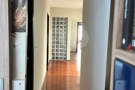 Casa Térrea à venda com 5 quartos, sendo 3 suítes,  em Vila Oliveira, Mogi das Cruzes, SP