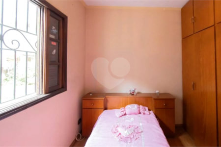 Casa à venda com 3 quartos, sendo 2 suítes,  em Jardim Santa Mena, Guarulhos, SP