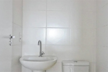 Apartamento com 30m², 1 dormitório, à venda na Freguesia do Ó.
