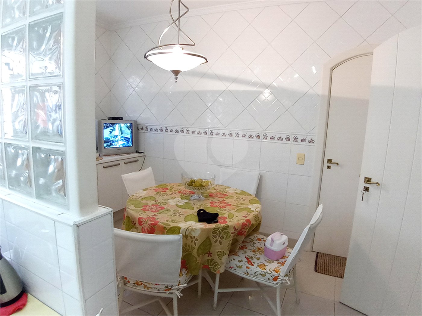 Sobrado à venda com 5 quartos, sendo 3 suítes,  em Jardim São Bento, São Paulo, SP