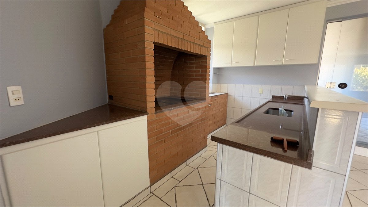 Casa para alugar com 4 quartos, sendo 3 suítes, em Vila Sfeir, Indaiatuba, SP