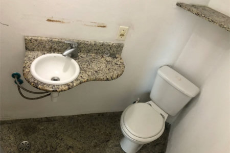 Casa Térrea à venda com 4 quartos, sendo 2 suítes,  em Jardim das Bandeiras, São Paulo, SP