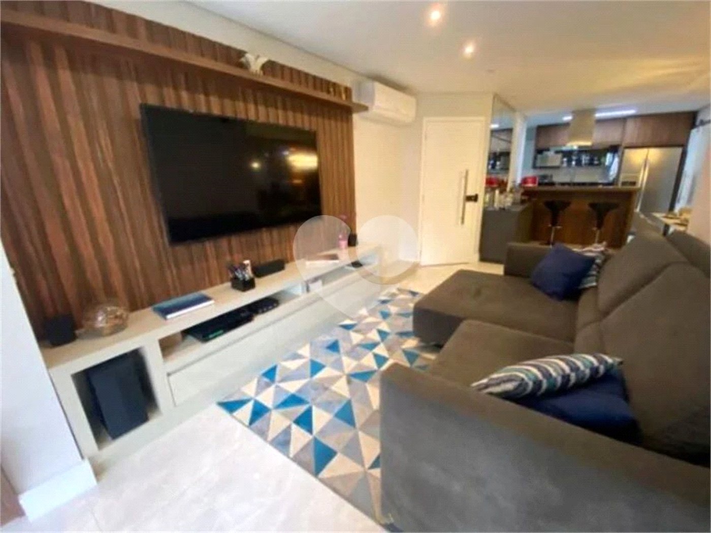 Apartamento à venda com 3 quartos, sendo 1 suíte,  em Vila Regente Feijó, São Paulo, SP