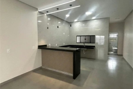 Casa à venda com 3 quartos, sendo 1 suíte,  em São Luís, Balsas, MA
