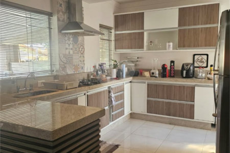 Casa à venda com 3 quartos, sendo 1 suíte, no condomínio Parque das Árvores, Sorocaba - SP