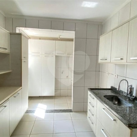 Apartamento à venda com 2 quartos em Jardim Novo Aeroporto, Três Lagoas, MS