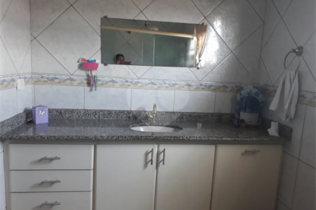 Casa à venda com 4 quartos, sendo 2 suítes, em Jardim Rosina, São Paulo, SP