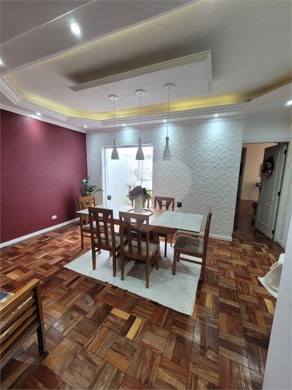 Casa Térrea à venda com 4 quartos, sendo 1 suíte,  em Vila Nova Socorro, Mogi das Cruzes, SP