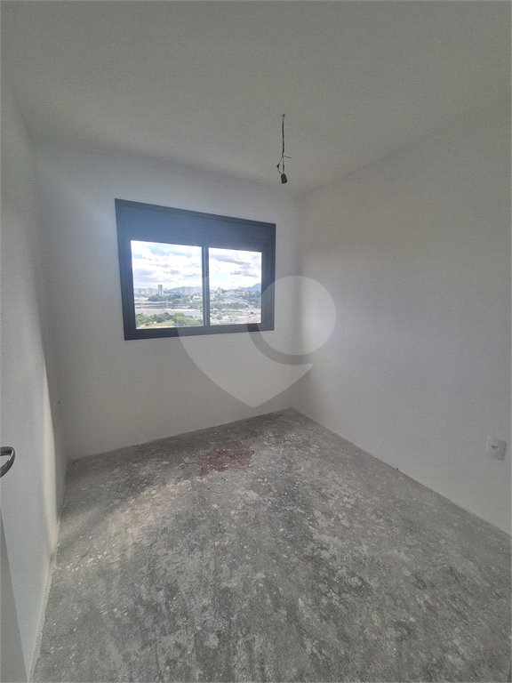 Apartamento à venda com 3 quartos, sendo 1 suíte, em Vila Anastácio, São Paulo, SP