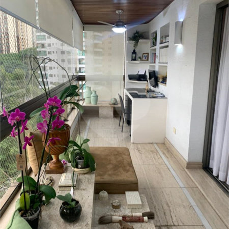 Apartamento à venda com 3 suítes em Vila Suzana, São Paulo, SP