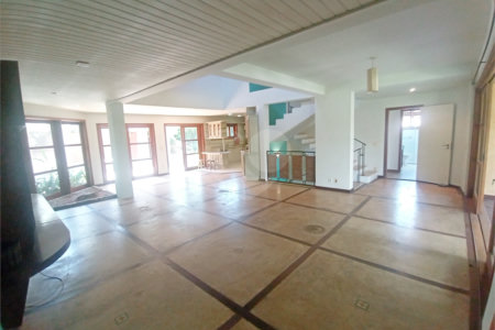 Casa à venda com 3 quartos, sendo 1 suíte,  no condomínio Estância Marambaia, Vinhedo - SP