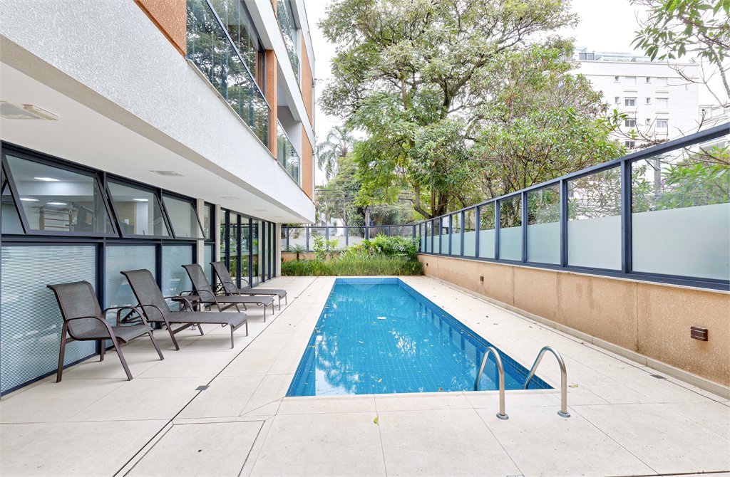 Apartamento à venda com 1 suíte em Alto da Boa Vista, São Paulo, SP