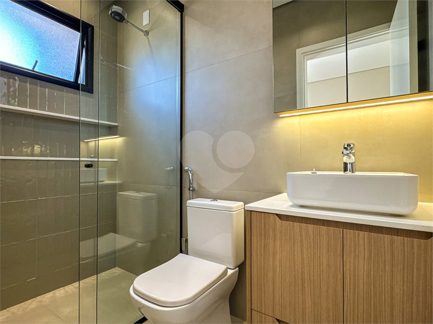 Casa à venda com 3 suítes no condomínio Jardim Residencial Dona Maria Candida, Indaiatuba - SP
