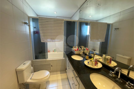 Apartamento à venda com 3 suítes em Vila Andrade, São Paulo, SP