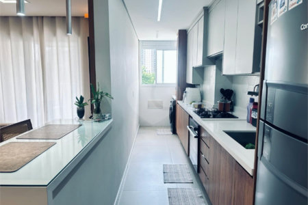 Apartamento à venda com 2 quartos, sendo 1 suíte, em Santo Amaro, São Paulo, SP