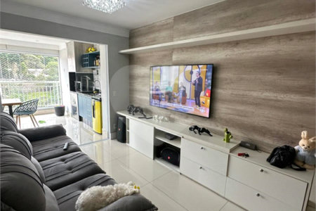 Apartamento à venda com 2 quartos, sendo 1 suíte,  em Vila Leonor, São Paulo, SP
