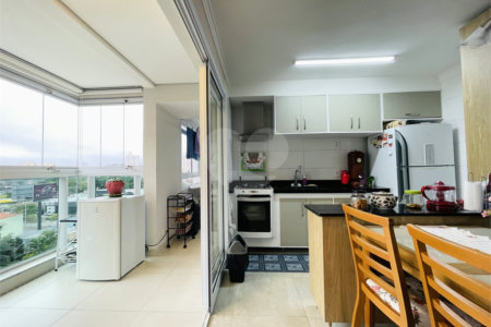 Apartamento à venda com 2 suítes em Vila Scarpelli, Santo André, SP