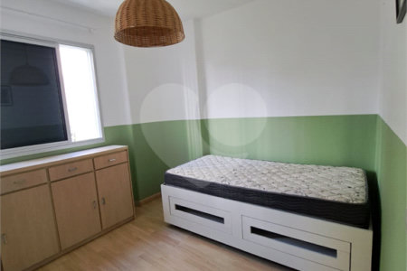 Apartamento à venda com 3 quartos, sendo 1 suíte, em Vila Uberabinha, São Paulo, SP