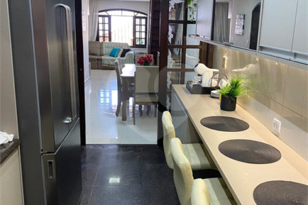 Casa à venda com 3 quartos, sendo 1 suíte,  em Parque Santa Rosa, Suzano, SP