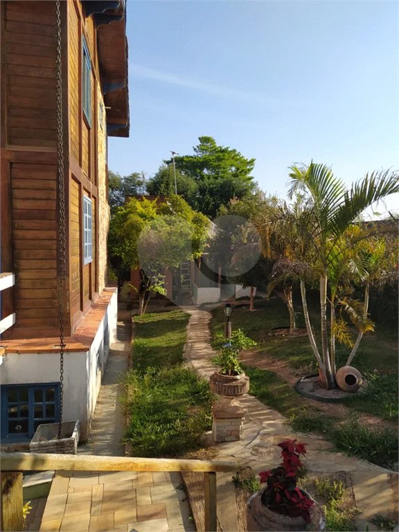 Casa à venda com 7 quartos, sendo 3 suítes, em Fazenda Marajoara, Campo Limpo Paulista, SP