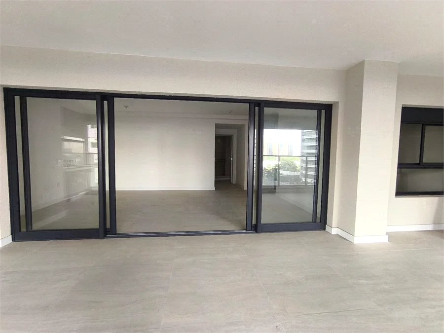 Apartamento à venda ou para alugar com 3 suítes em Água Branca, São Paulo, SP