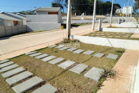 Casa à venda com 2 quartos em Caetetuba, Atibaia, SP