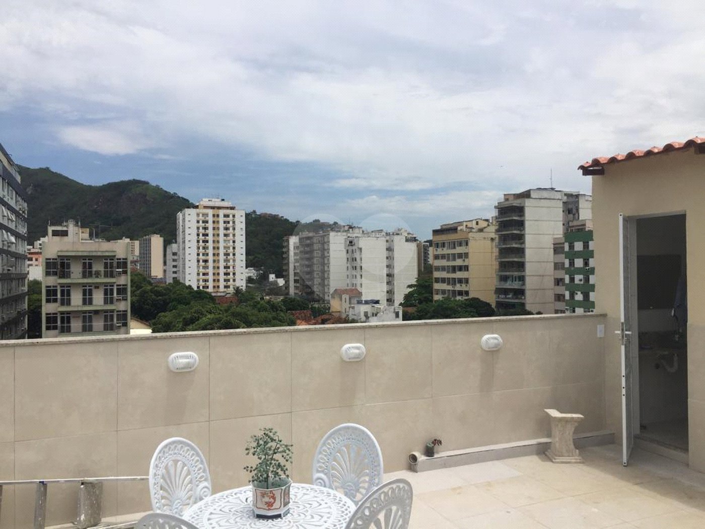 Cobertura à venda com 3 quartos, sendo 2 suítes,  em Vila Isabel, Rio de Janeiro, RJ
