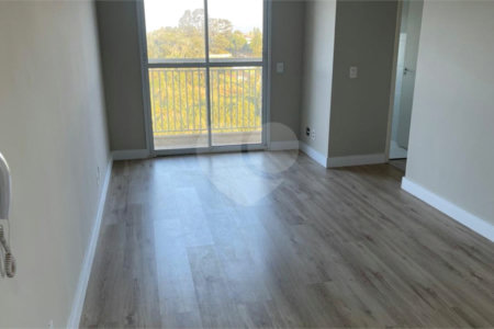 Apartamento à venda com 2 quartos em Parque Imperial, Ferraz de Vasconcelos, SP