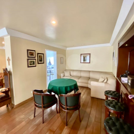 Apartamento à venda com 4 quartos, sendo 2 suítes, em Pinheiros, São Paulo, SP