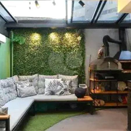 Casa à venda com 2 quartos, sendo 1 suíte,  no condomínio Cube Real Parque, São Paulo - SP