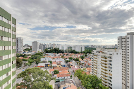 Apartamento à venda com 4 quartos, sendo 1 suíte,  em Chácara Santo Antônio, São Paulo, SP