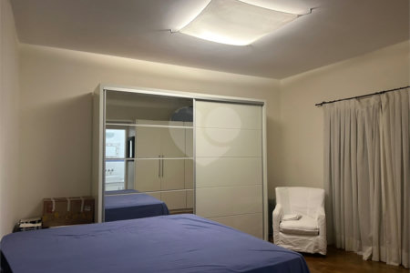 Casa Térrea à venda com 3 suítes em Alto da Boa Vista, São Paulo, SP