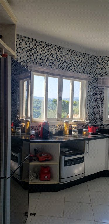 Casa à venda com 4 suítes em Pirucaia, Mairiporã, SP