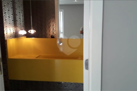 Apartamento à venda com 3 quartos, sendo 1 suíte, no Centro, São Bernardo do Campo, SP