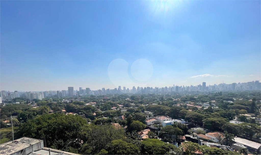 Apartamento à venda ou para alugar com 3 quartos, sendo 1 suíte, em Itaim Bibi, São Paulo, SP