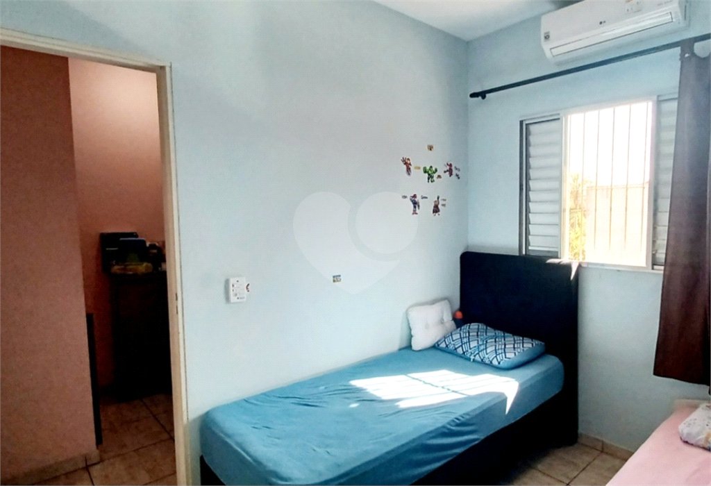 Casa à venda com 2 quartos, sendo 1 suíte, no condomínio Residencial Mirage, Mogi das Cruzes - SP