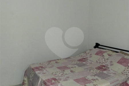 Casa à venda com 6 quartos, sendo 1 suíte,  em Vila Vitória, Mogi das Cruzes, SP