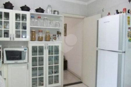 Casa à venda com 3 suítes em Vila Universitária, São Paulo, SP