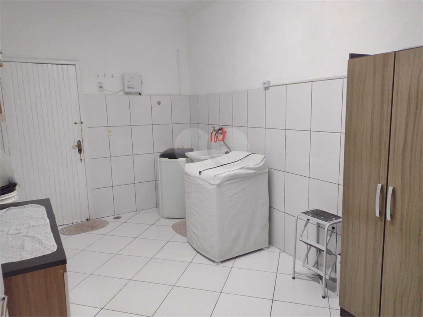 Sobrado à venda com 2 quartos, sendo 1 suíte, em Jardim Márcia, Suzano, SP