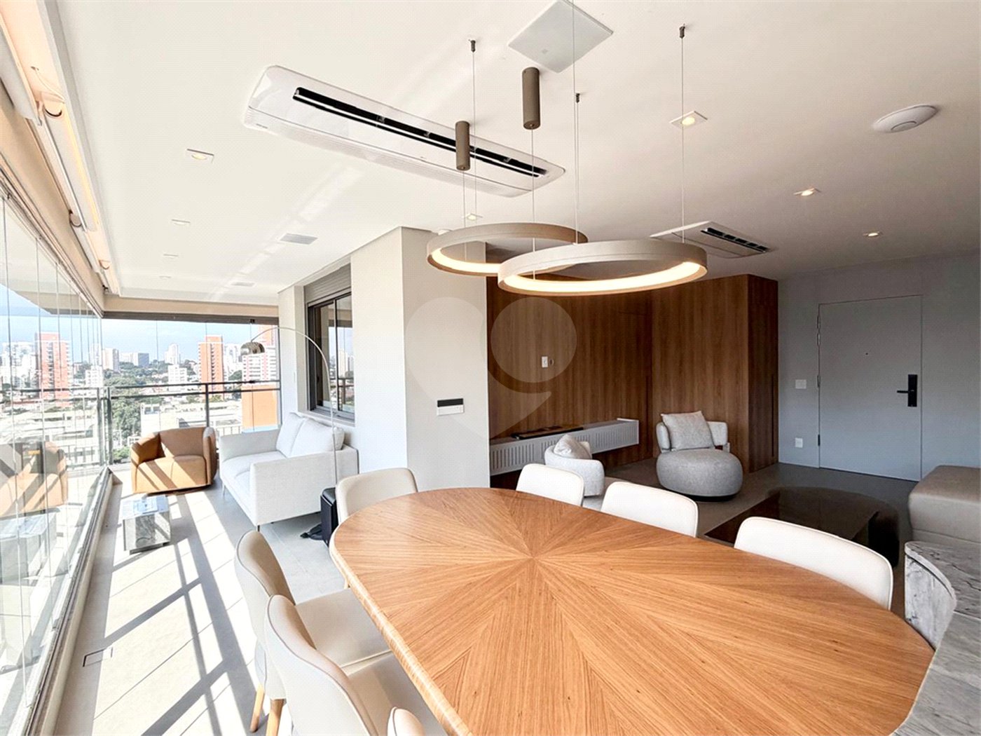 Apartamento à venda com 3 suítes em Campo Belo, São Paulo, SP