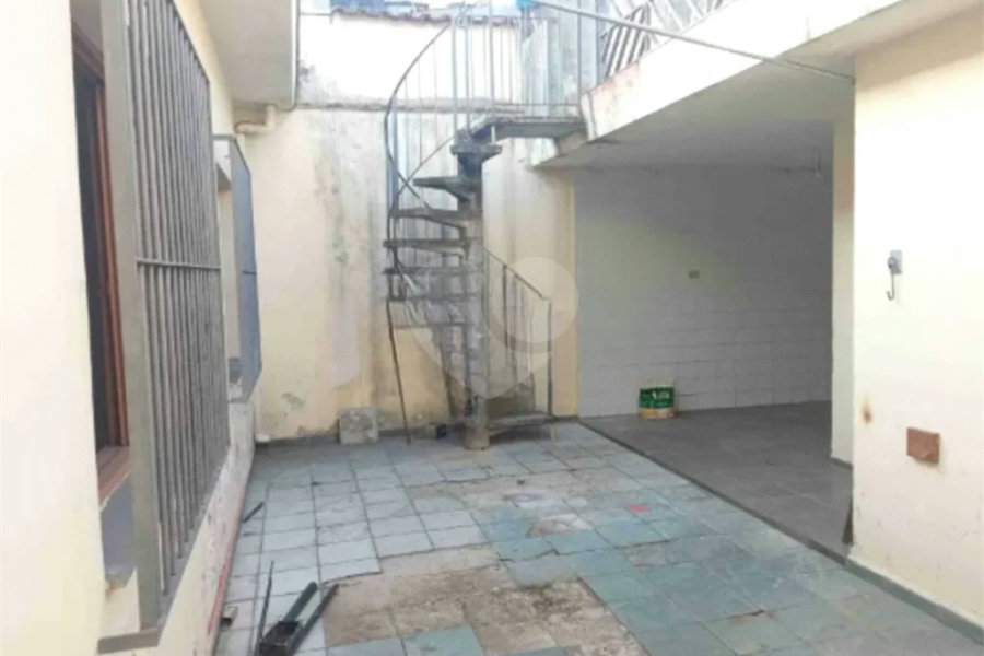 Casa Térrea a venda 2 Dormitórios , 3 Vagas , 110 m² construida e 208 de terreno!