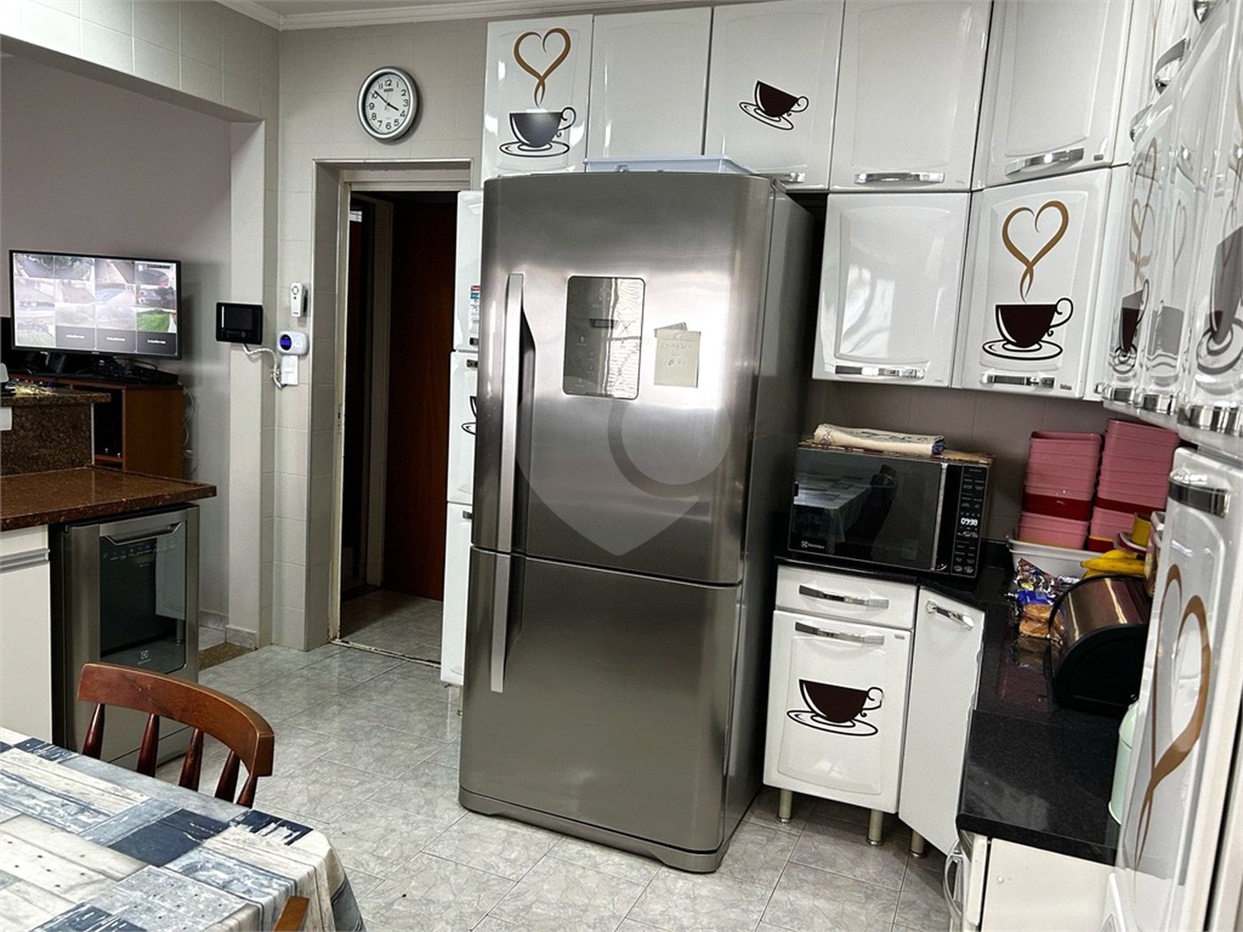 Casa à venda com 4 quartos em Jardim das Estações (vila Xavier), Araraquara, SP